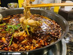-鸿顺老铁锅美蛙鱼府(解放碑店)