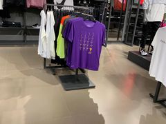 -耐克(恒隆广场店)