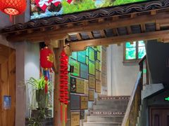 -头上红煨盐鸡·非遗院子餐厅