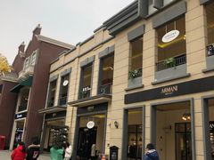 -王府井奥莱临潼小镇(临潼店)