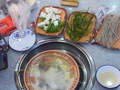 -阿婆情腊排骨火锅(金虹路店)