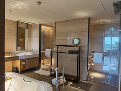 -上海佘山世茂艾美酒店