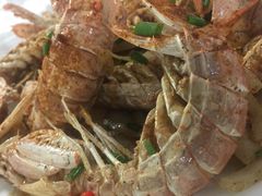 -覃记海鲜美食餐厅