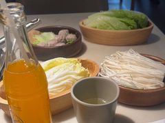 -左庭右院鲜牛肉火锅(浦江欢乐颂店)