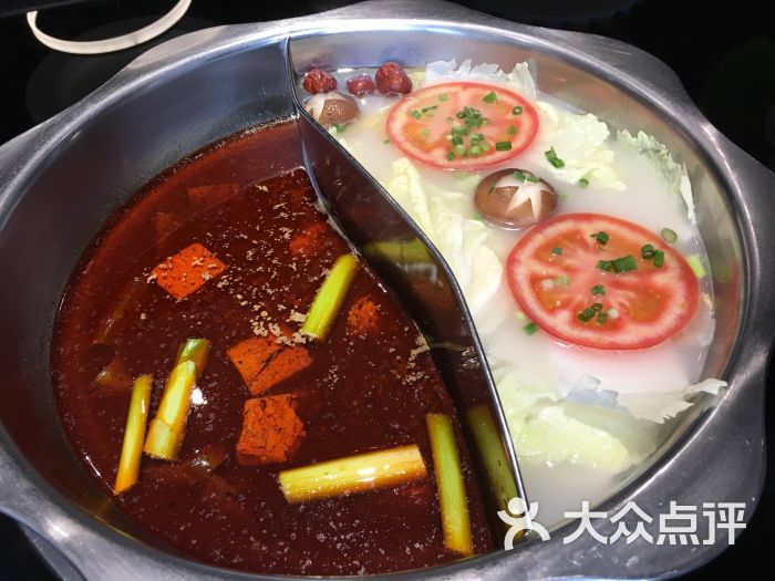 吴记老锅底麻辣火锅(福州路店)鸳鸯锅底图片 第3517张