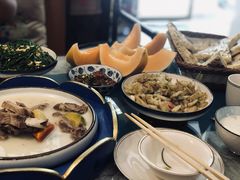 -一个勺子新疆锡伯主题私房菜(红墙巷49号院店)