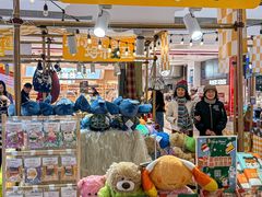 -LuOne凯德晶萃广场(徐家汇路店)