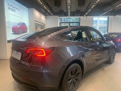 -TESLA 特斯拉(上海太古汇体验店)