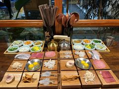 -银米·云南传统过桥米线(双廊黑金冠店)