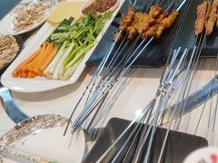 -哈尔滨烧烤·山河村铁锅炖(交大店)