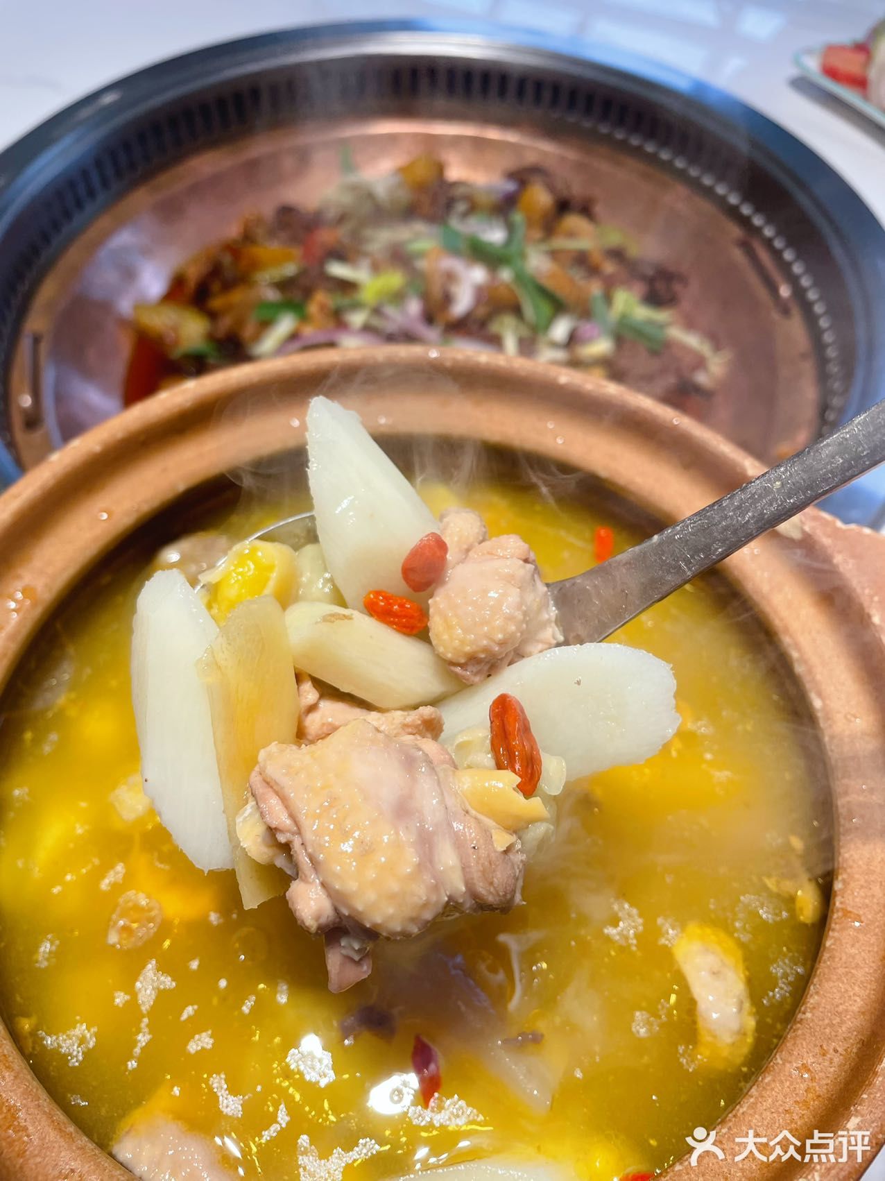 🏉成都最好吃的柴火鸡竟然被我发现了！