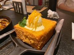 奶黄流沙西多士-来龙里 精致 东南亚餐室(万象城店)
