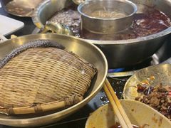 -邓莽子老火锅(中兴路总店)