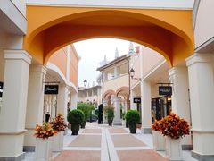 -佛罗伦萨小镇广佛名品奥特莱斯(疏港路店)