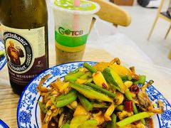 -江城燕子大排档(江汉路步行街店)