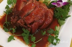Braised Pork Trotter with Secret Sauce