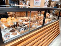 面包甜点陈列柜-七鲜超市(瑞虹天地太阳宫店)