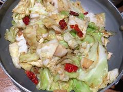 干锅包菜-东方红·湖南菜(金屿店)