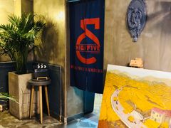 -HIGH FIVE哈福手工汉堡(桂林路店)