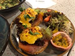 烟熏三文鱼杂菌沙拉-BE BRIGHT KITCHEN(正佳广场店)