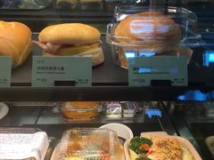 -星巴克(高雄小港国际机场店)