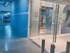 -白玉兰广场停车场