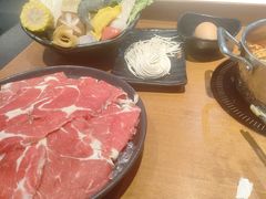 -呷哺呷哺(常营华联店)