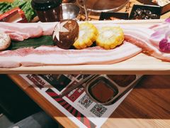 -青瓦炭韩潮烤肉(花园道店)