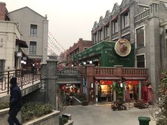 -陈仓老街美食天地