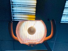 -浙江大学医学院附属口腔医院湖滨（延安）院区