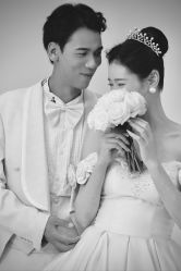 -乐派诗婚纱摄影