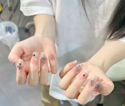 -情同手足美甲美睫