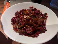 -临界音乐酒馆·小龙虾·江湖菜(华熙LIVE·鱼洞店)