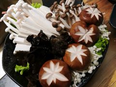 -湊湊火锅·茶憩(上海合生汇店)