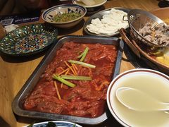 -洱火云南酸菜牛肉火锅(石景山当代商城店)