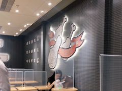 用餐区-肯德基(虹桥高铁店)