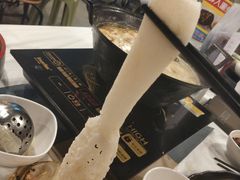 -鲜入围煮花胶鸡海鲜火锅