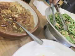 -海派美食·家宴海鲜青岛菜·石锅鲽鱼头(东方城店)