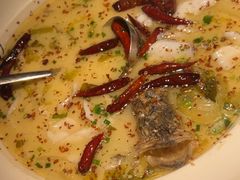 -江渔儿酸菜鱼·拔草餐厅(虎门君乐汇店)