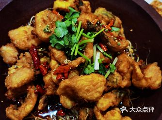 炸过的鱼，吃完还可以涮菜