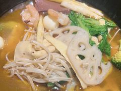 -万记麻辣烫国展总店