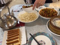 -汗腾格里·风味餐厅(新疆驻京办店)