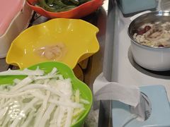 -美味自助旋转小火锅(天生路店)