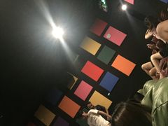 -佳影巨幕影城(萝岗香雪锐丰广场店)