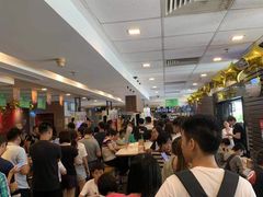 等位区-麦当劳(宜安广场店)