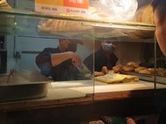 -吉利利·烤包子(双井店)