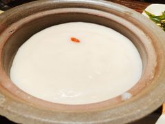 -老牌坊云南鱼豆花火锅(嵩山店)