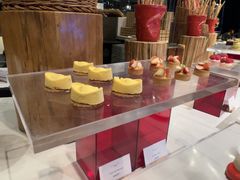 -锦厨国际自助餐厅 · 云端景观 (昆明索菲特大酒店)