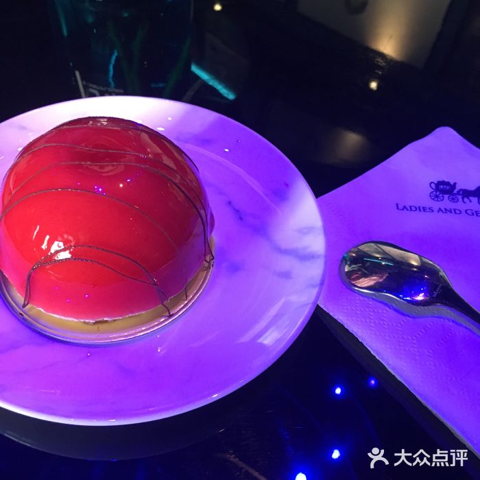 ladies and gentlemen西餐·酒吧树莓慕斯图片
