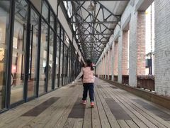 -TIMES CITY OUTLETS 时代·城市·奥特莱斯(上海国际时尚中心店)